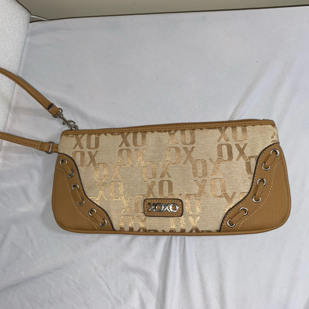 XOXO Tan and Cream Wristlet Clutch
